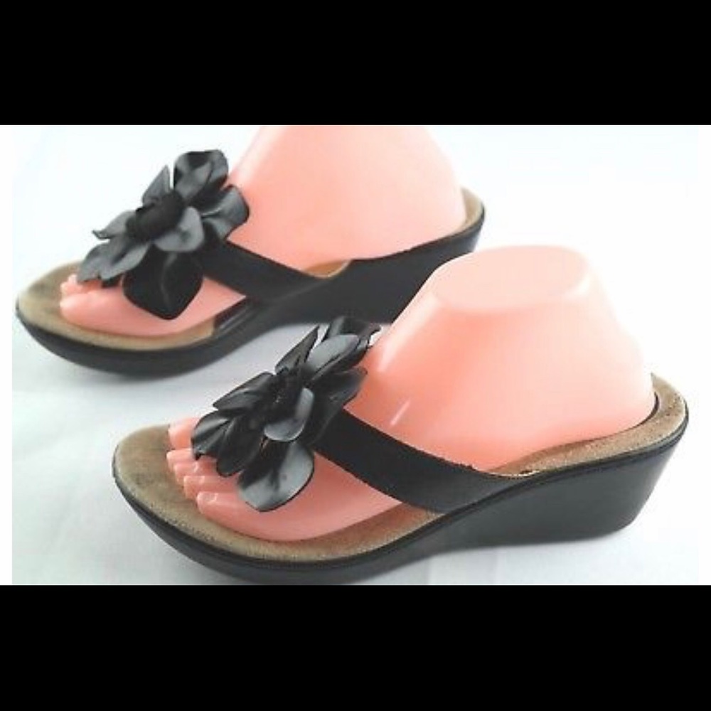 boc wedged leather sandals
